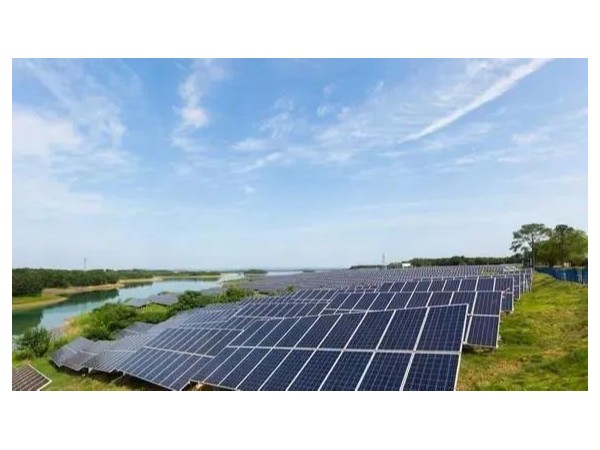 太陽能光伏發(fā)電系統(tǒng)：只要光還在行走，它就永不止歇